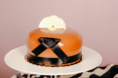 Masada lezzetli bir pasta var.