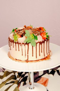 Masada lezzetli bir pasta var.