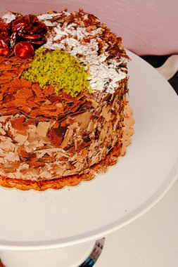 Masada lezzetli bir pasta var.