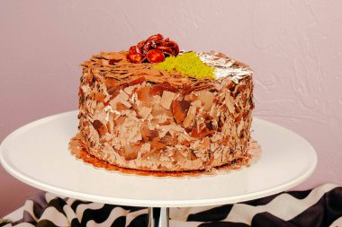 Masada lezzetli bir pasta var.