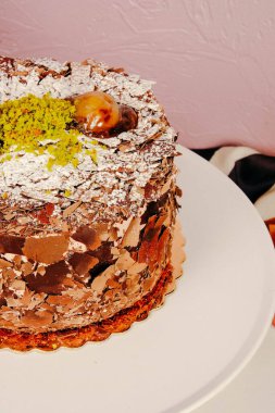 Masada lezzetli bir pasta var.