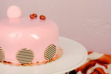 Masada lezzetli bir pasta var.