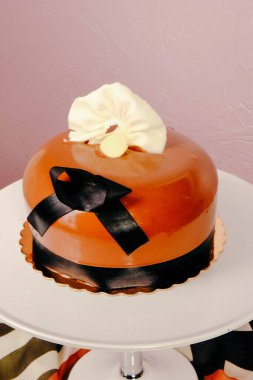 Masada lezzetli bir pasta var.