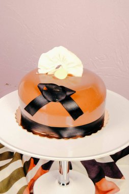 Masada lezzetli bir pasta var.