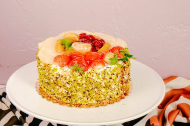 Masada lezzetli bir pasta var.