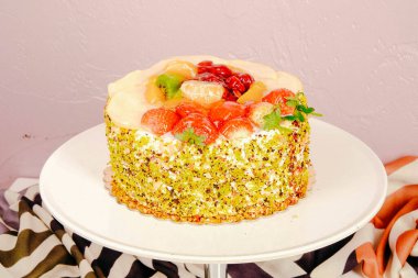 Masada lezzetli bir pasta var.