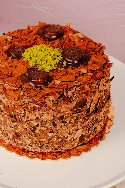 Masada lezzetli bir pasta var.