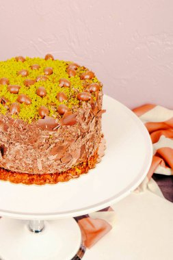 Masada lezzetli bir pasta var.