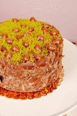 Masada lezzetli bir pasta var.