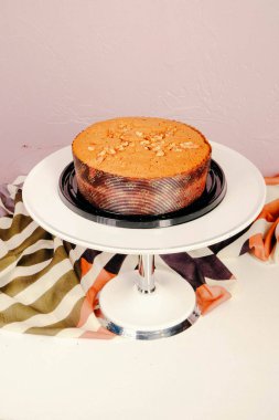 Masada lezzetli bir pasta var.