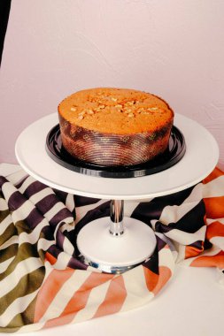 Masada lezzetli bir pasta var.