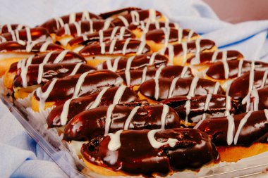 Masada lezzetli bir pasta var.