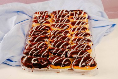 Masada lezzetli bir pasta var.