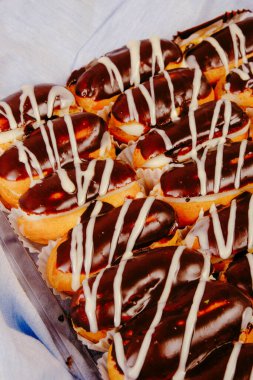 Masada lezzetli bir pasta var.