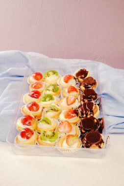 Masada lezzetli bir pasta var.