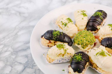 Masada lezzetli bir pasta var.