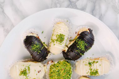 Masada lezzetli bir pasta var.