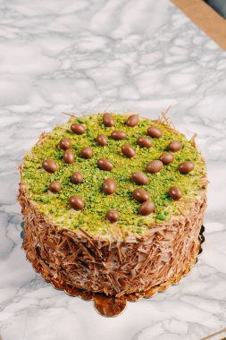 Masada lezzetli bir pasta var.