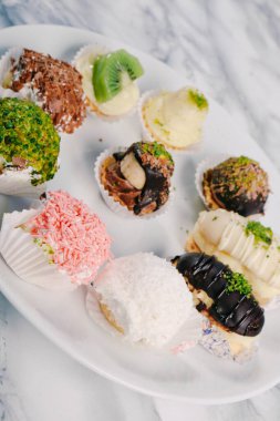 Masada lezzetli bir pasta var.