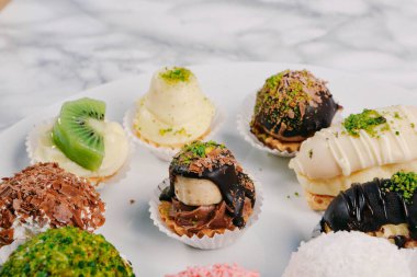 Masada lezzetli bir pasta var.