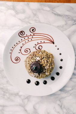 Masada lezzetli bir pasta var.