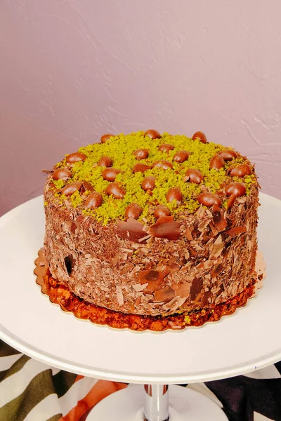 Masada lezzetli bir pasta var.