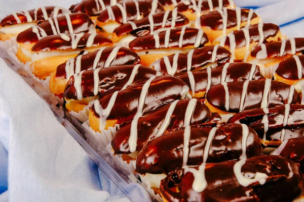 Masada lezzetli bir pasta var.