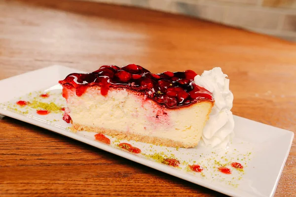 Board Delicious Cake Table — Stock Photo, Image