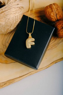 Mücevher ve Moda Mücevherleri