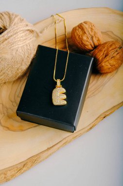 Mücevher ve Moda Mücevherleri