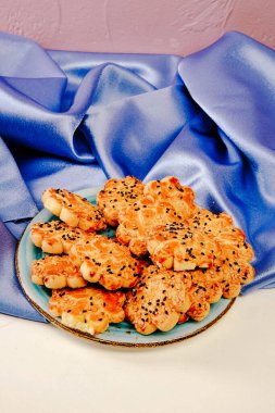 Koyu çikolata parçaları ile tanımlama