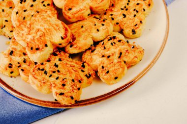 Koyu çikolata parçaları ile tanımlama