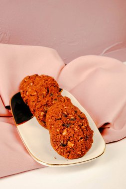 Koyu çikolata parçaları ile tanımlama