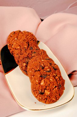 Koyu çikolata parçaları ile tanımlama