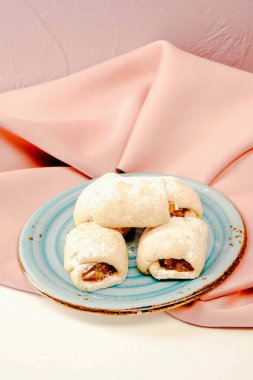 Koyu çikolata parçaları ile tanımlama