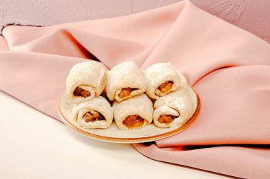 Koyu çikolata parçaları ile tanımlama