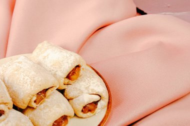 Koyu çikolata parçaları ile tanımlama