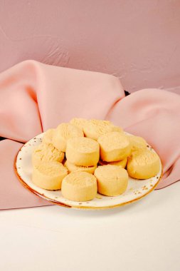 Koyu çikolata parçaları ile tanımlama