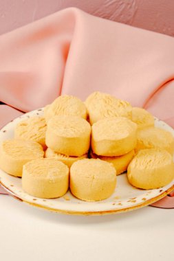 Koyu çikolata parçaları ile tanımlama