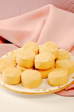 Koyu çikolata parçaları ile tanımlama