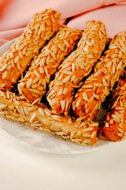 Koyu çikolata parçaları ile tanımlama