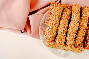 Koyu çikolata parçaları ile tanımlama