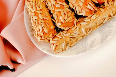 Koyu çikolata parçaları ile tanımlama