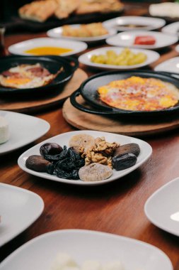 zengin ve leziz Türk Kahvaltı