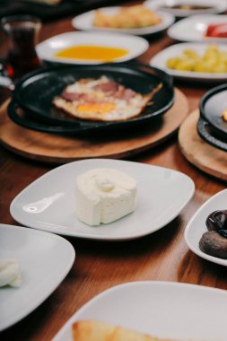 zengin ve leziz Türk Kahvaltı