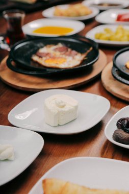 zengin ve leziz Türk Kahvaltı