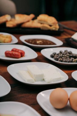 zengin ve leziz Türk Kahvaltı