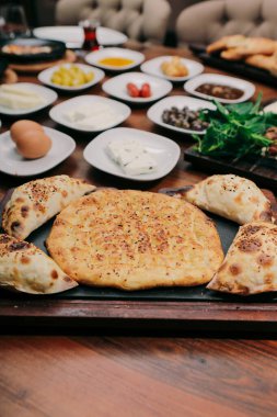 zengin ve leziz Türk Kahvaltı