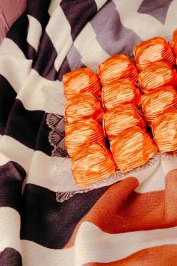 bir sürü değişik çikolatalı pralin