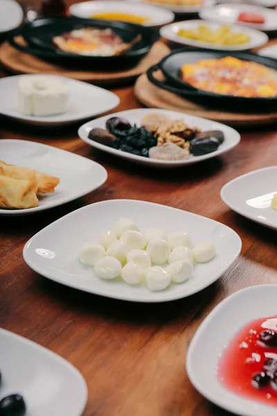 zengin ve leziz Türk Kahvaltı